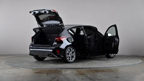 Ford Focus 1.0 EcoBoost Hybrid mHEV ST-Line 5dr Auto