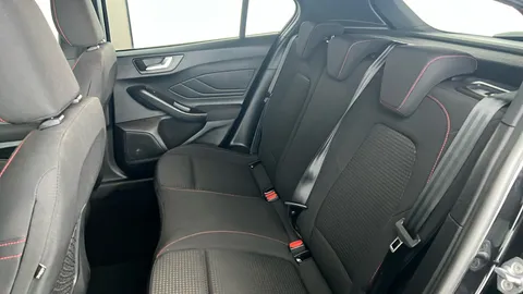 Ford Focus 1.0 EcoBoost Hybrid mHEV ST-Line 5dr Auto