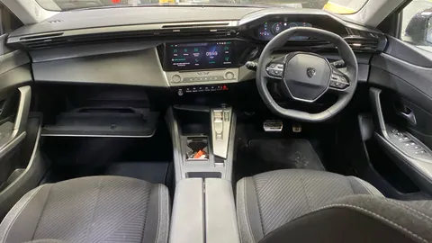 PEUGEOT 308 1.2 PureTech Active Premium EAT8