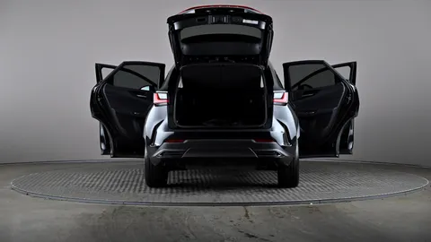 LEXUS NX 450h+ 2.5 E-CVT [Premium Pack]