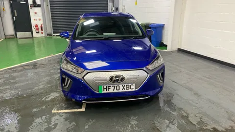 Hyundai Ioniq 100kW Premium 38kWh Auto