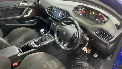 Peugeot 308 1.5 BlueHDi 130 GT Line