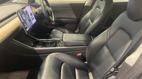 Tesla                     Model 3 Long Range AWD Auto