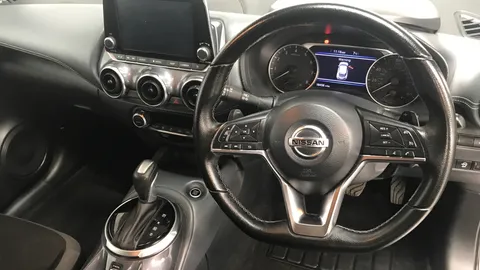 Nissan Juke 1.0 DiG-T 114 N-Connecta DCT