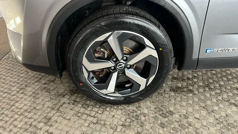 NISSAN QASHQAI 1.5 E-Power Acenta Premium Auto