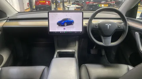 TESLA MODEL Y Long Range AWD Auto