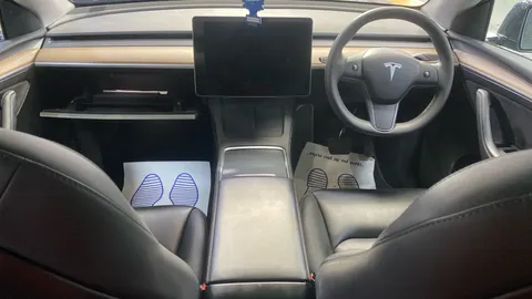 Tesla                     Model Y Long Range AWD Auto