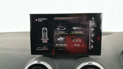 AUDI Q2 30 TFSI 116 Sport