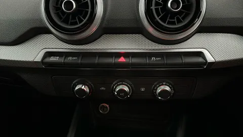 AUDI Q2 30 TFSI 116 Sport