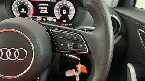 AUDI Q2 30 TFSI 116 Sport