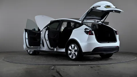 Tesla                     Model Y Long Range AWD Auto