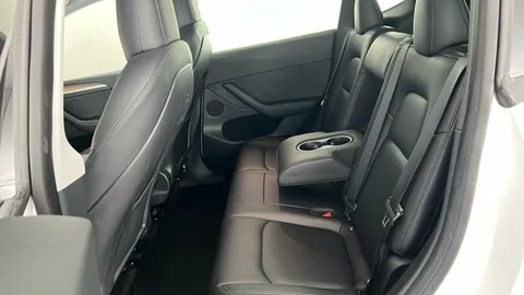 Tesla                     Model Y Long Range AWD Auto