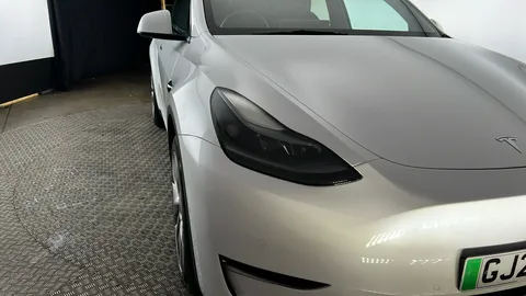 Tesla                     Model Y Long Range AWD Auto