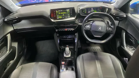 PEUGEOT 2008 1.2 PureTech 130 Allure Premium EAT8