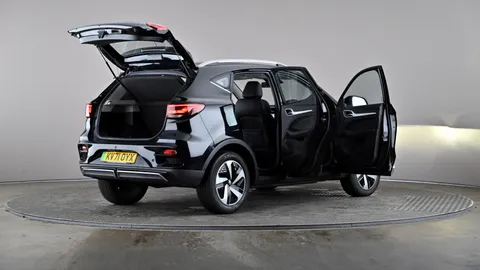 MG MOTOR UK ZS 130kW Trophy EV 51kWh Auto