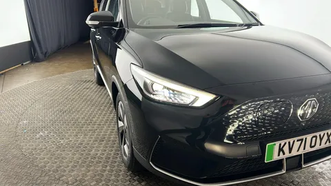 MG MOTOR UK ZS 130kW Trophy EV 51kWh Auto