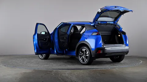 Peugeot 2008 100kW Allure Premium+ 50kWh Auto