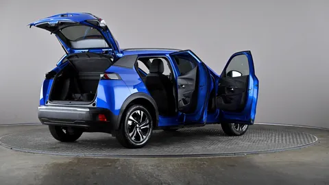 Peugeot 2008 100kW Allure Premium+ 50kWh Auto