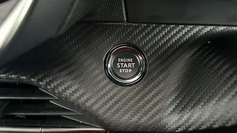 Peugeot 2008 100kW Allure Premium+ 50kWh Auto