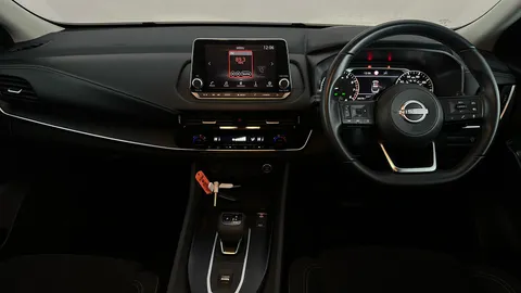 Nissan Qashqai 1.3 DiG-T MH 158 Acenta Premium 5dr Xtronic