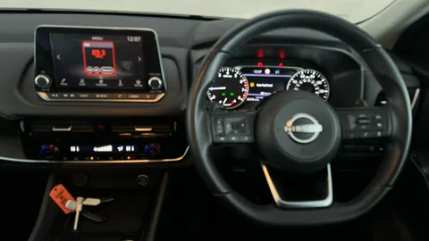 Nissan Qashqai 1.3 DiG-T MH 158 Acenta Premium 5dr Xtronic