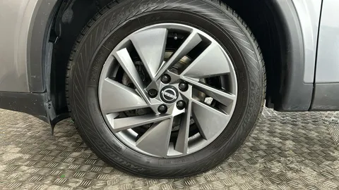 Nissan Qashqai 1.3 DiG-T MH 158 Acenta Premium 5dr Xtronic