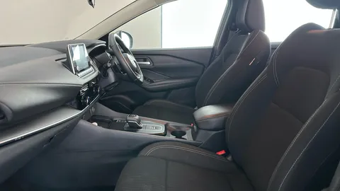 Nissan Qashqai 1.3 DiG-T MH 158 Acenta Premium 5dr Xtronic