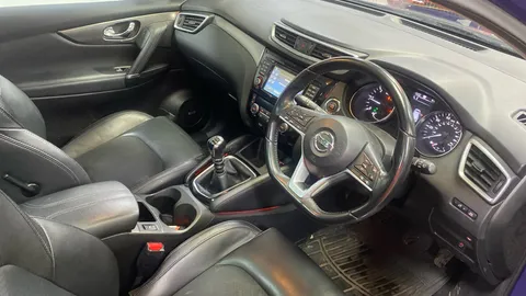 NISSAN QASHQAI 1.5 dCi Tekna