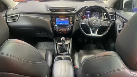 NISSAN QASHQAI 1.5 dCi Tekna