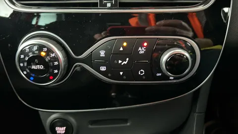 RENAULT CLIO 1.6T 16V Renaultsport Nav 200 Auto