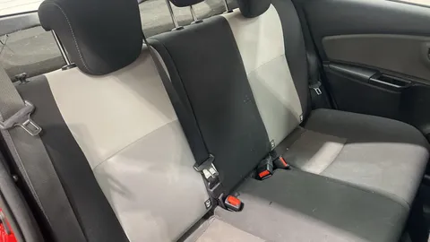 TOYOTA YARIS 1.5 Hybrid Icon CVT