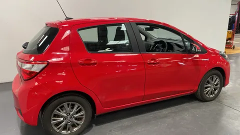 TOYOTA YARIS 1.5 Hybrid Icon CVT