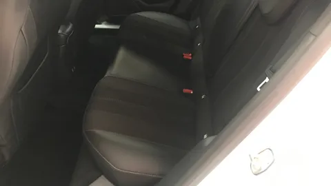 VAUXHALL MOKKA 100kW SRi Premium 50kWh Auto