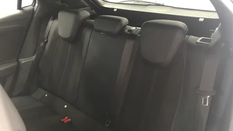 VAUXHALL MOKKA 100kW SRi Premium 50kWh Auto