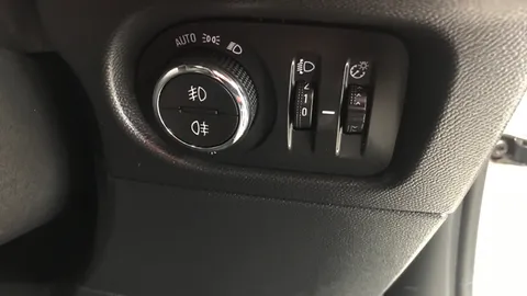 VAUXHALL MOKKA 100kW SRi Premium 50kWh Auto