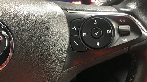 VAUXHALL MOKKA 100kW SRi Premium 50kWh Auto