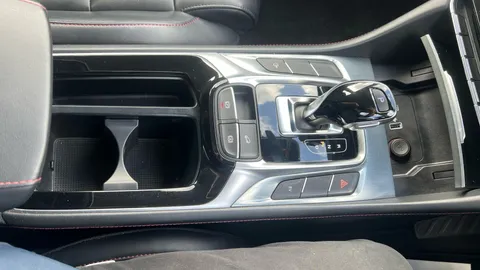 MG MOTOR UK HS 1.5 T-GDI PHEV SE Auto