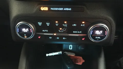 FORD FOCUS 1.0 EcoBoost 125 ST-Line X Auto