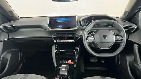 PEUGEOT 2008 100kW Allure 50kWh Auto