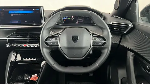 PEUGEOT 2008 100kW Allure 50kWh Auto