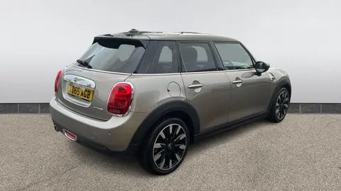 MINI HATCHBACK 1.5 Cooper Exclusive II Auto