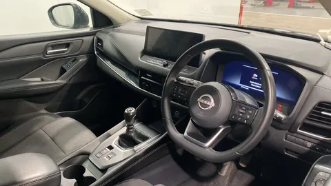 NISSAN QASHQAI 1.3 DiG-T MH N-Connecta