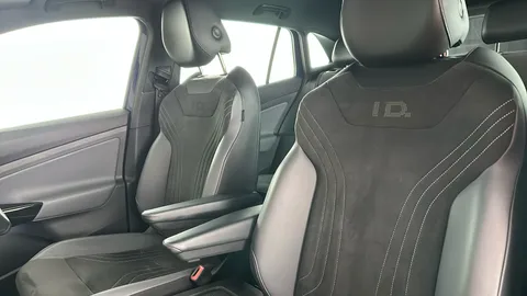 VOLKSWAGEN ID.4 109kW Life Pure 52kWh Auto