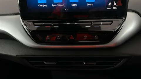 VOLKSWAGEN ID.4 109kW Life Pure 52kWh Auto