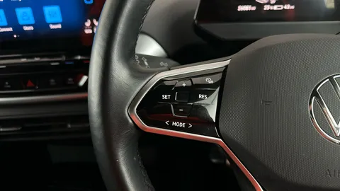 VOLKSWAGEN ID.4 109kW Life Pure 52kWh Auto