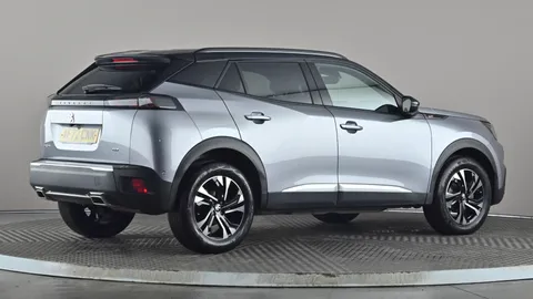 PEUGEOT 2008 1.2 PureTech 130 GT EAT8