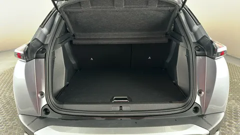 PEUGEOT 2008 1.2 PureTech 130 GT EAT8