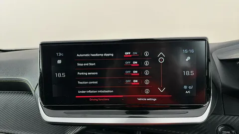 PEUGEOT 2008 1.2 PureTech 130 GT EAT8