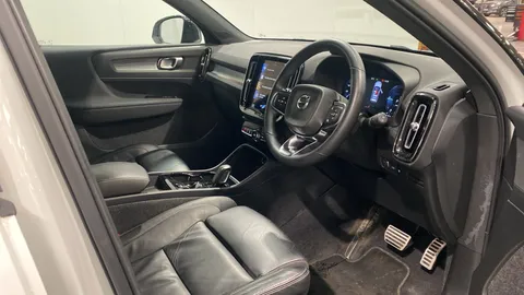 VOLVO XC40 1.5 T4 Recharge PHEV R DESIGN Auto