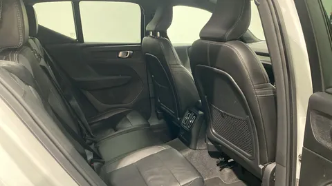 VOLVO XC40 1.5 T4 Recharge PHEV R DESIGN Auto